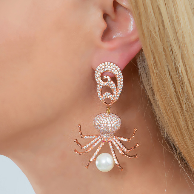 Gold Spider earrings Sahar BMD